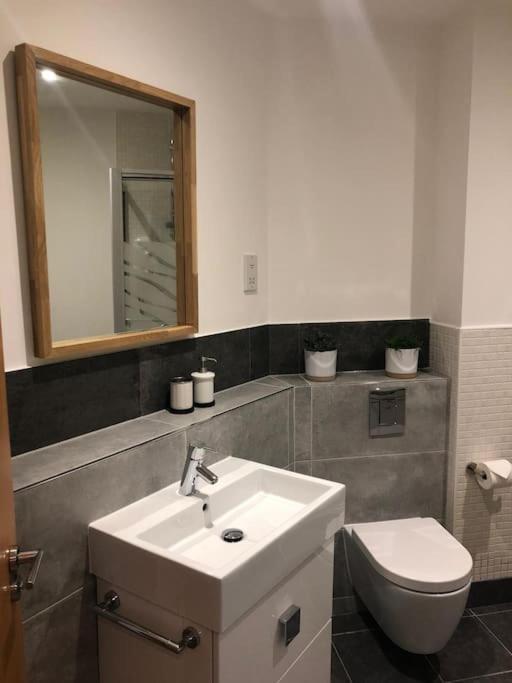 Stunning Apartment In Leeds- Financial District Leeds  Zewnętrze zdjęcie